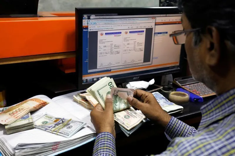 Fed define taxa de juros pressionado pelo mercado de títulos dos EUA